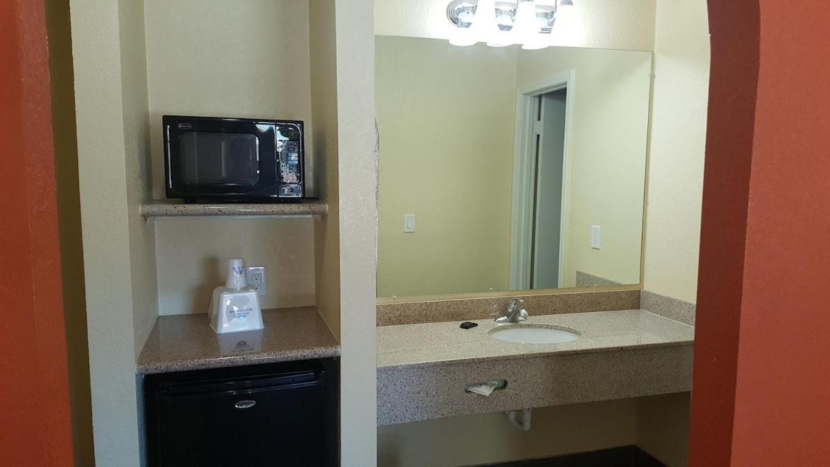 Stadium Motel - Lubbock Medical Center 외부 사진